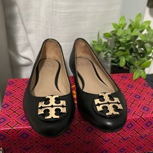 Tory Burch Flats BLACK! Like New